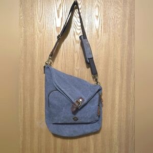 Asymmetrical Gray Canvass Bog